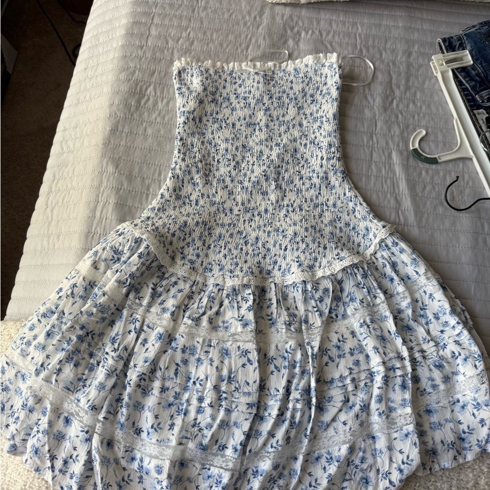 Elegant White and Blue Floral Mini Dress